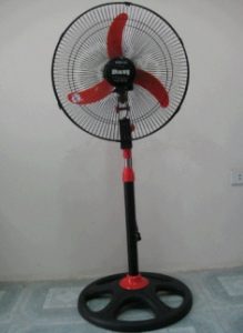 quat  ắc- quy-dân-dụng