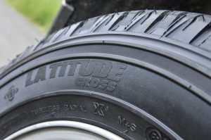 Lốp Michelin Latitude Cross giá rất cạnh tranh